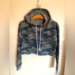 Cute cropped Wild Fable Hoodie